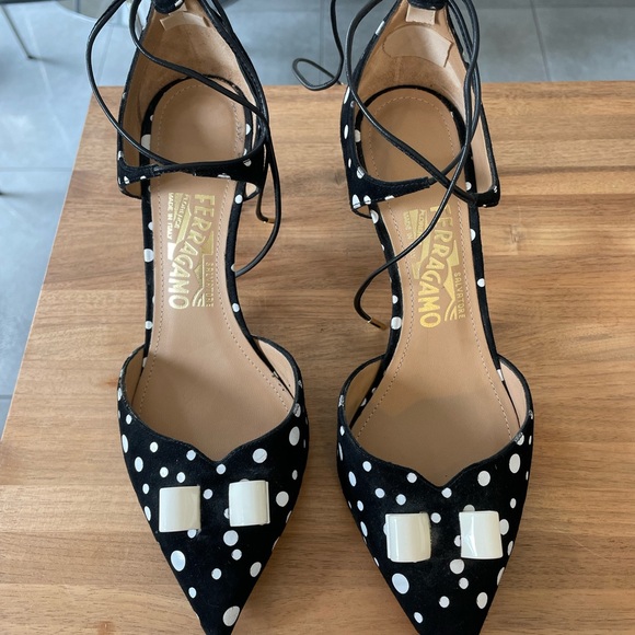 Salvatore ferragamo polka dot heels - Picture 2 of 12